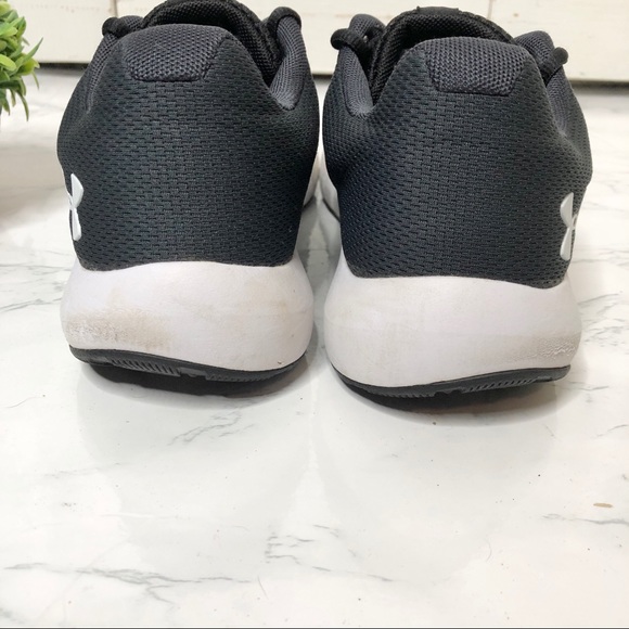Under Armour black lightweight running shoes - Picture 5 of 7